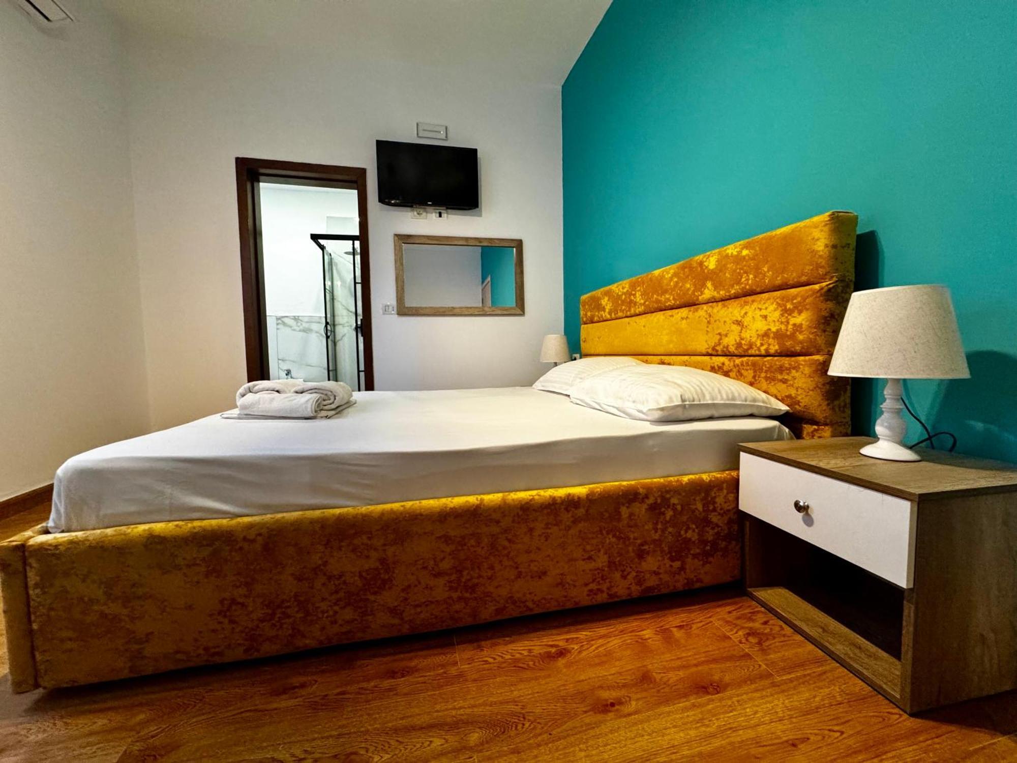 Hotel Globo Дуррес Экстерьер фото