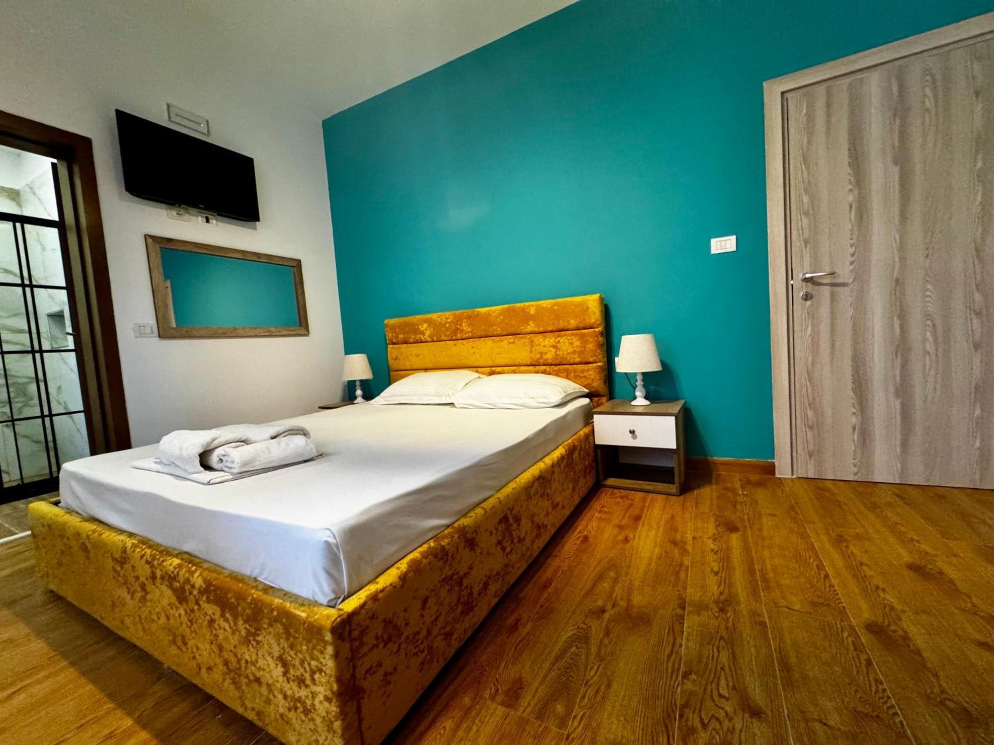 Hotel Globo Дуррес Экстерьер фото